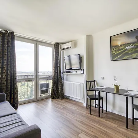 Appartement Labo Ogrod Saski Warschau